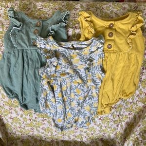 Green, yellow, & lemon print Wonder Nation baby ruffled romper 6-9 months